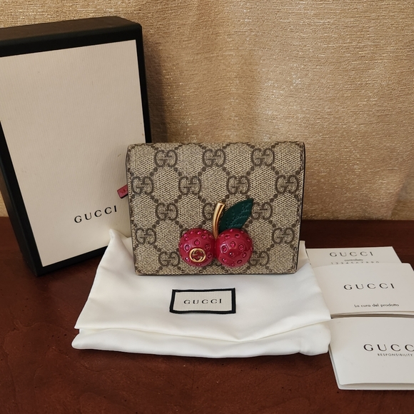Gucci GG Supreme Monogram Cherry Embellished Card Case Wallet